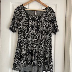 LuLaRoe Perfect T